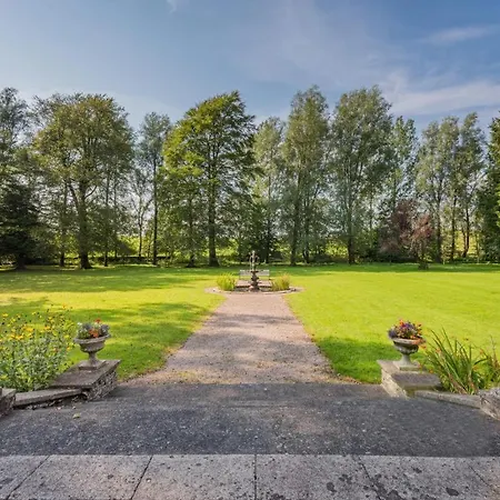 1 Bed In Penrith Oc-sz350